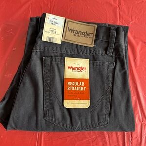 Wrangler Rugged Wear Regular Straight Pants 33x32 Black NWT